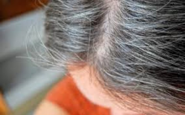 وصفة طبيعية للتخلص من الشعر الأبيض